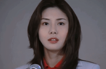 他出身普通,却因神颜被誉日本世纪末美少年!一路逆袭成霸道总裁