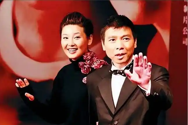 美女主持私生活混乱?和冯小刚夜宿8小时,陈红老公为其花1000万
