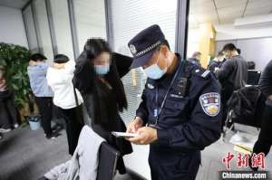 一直播美女主播(“美女主播”借婚恋关系诱骗充值 盐城警方打掉一网络直播诈骗团伙)