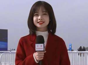 张扬和女主播(央视王冰冰之后，另一美女记者蹿红被扒曾是全额奖学金留美硕士)