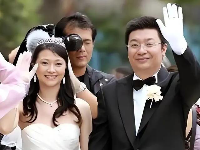 刘芳菲:从央视主持到带货主播,两度婚姻挫折,依然活成自己的光