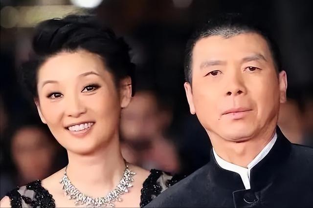 美女主持私生活混乱?和冯小刚夜宿8小时,陈红老公为其花1000万