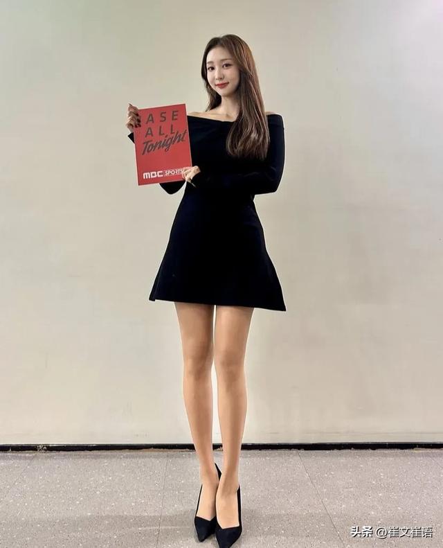韩国主持天花板!黑丝气质美女尽显好身材!绝佳风采让人爱