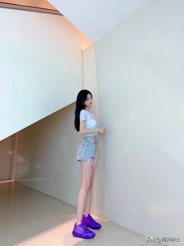 顶级女主播！这腿是真无解