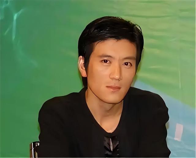 当年她败坏了印小天的名声,借此走红嫁给导演,如今怎么样了