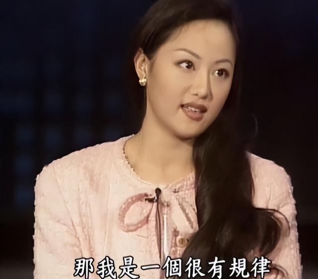 香港第一“妖女”,负面新闻满天飞,如今却高调回归,直播带货