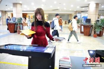 台湾电竞女主播:遇到武汉玩家,会特别说“加油”