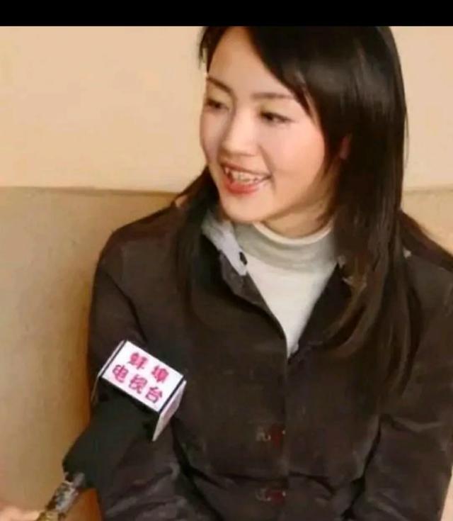 气象女主播杨丹:从音乐梦想到气象女神,再到幸福妈妈的华丽蜕变