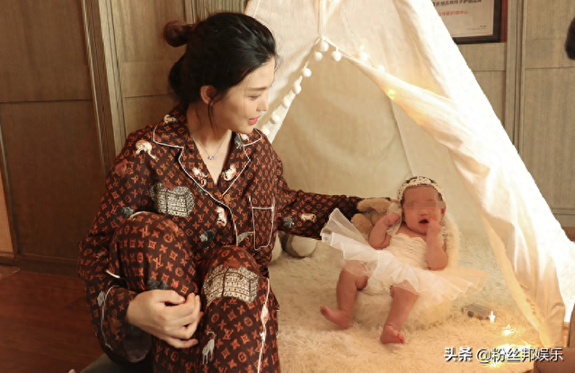 YY主播们喜事“扎堆”，李二狗官宣有女儿后，阿哲爆料老婆已怀孕