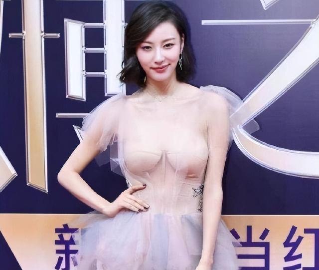 王思聪17任女友盘点,张予曦最美,审美从气质超模退化成小网红