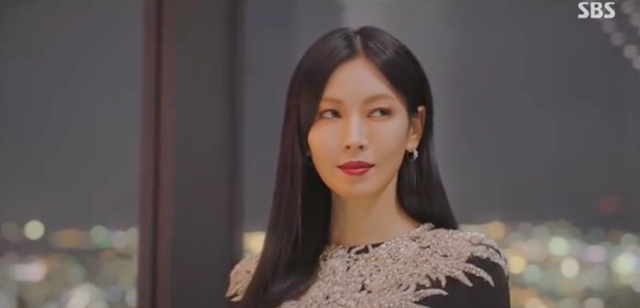女团一代门面竟是《顶楼》隐藏王者,绝