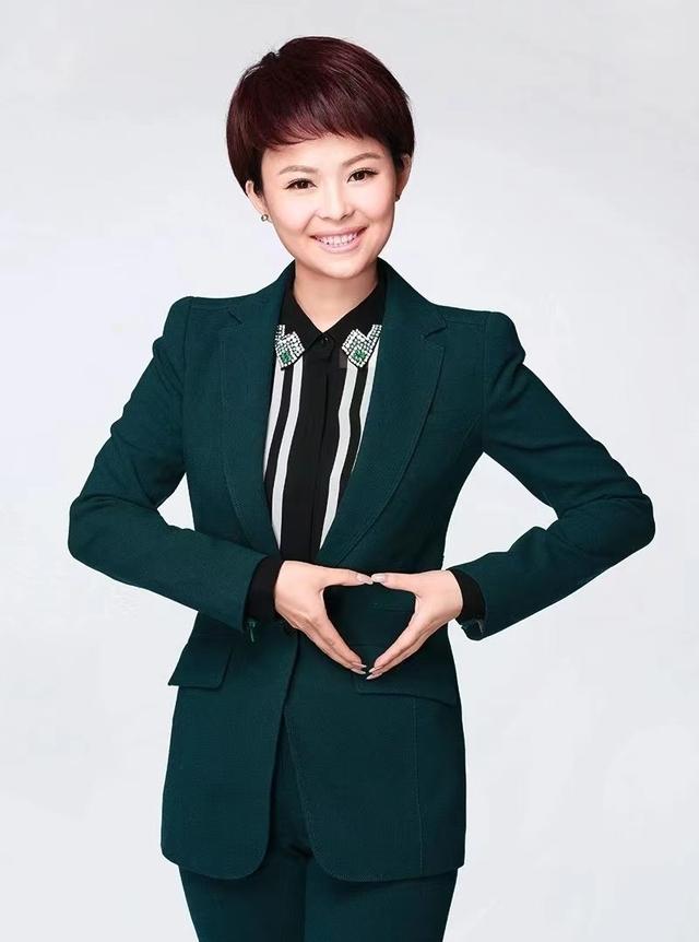 央视《中国新闻》女主播魅力盘点，谁才是你心中的最佳？