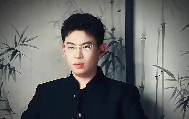 直播界新贵韦雪收入9亿!盘点赚钱速度惊人的网红群英