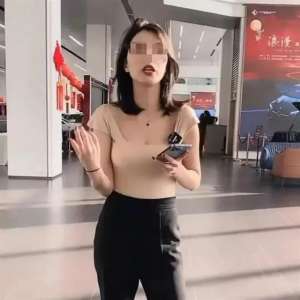 美女主播娇喘的视频(女主播直播卖车发出“不可描述”声音，到底是卖车还是卖诱惑？)