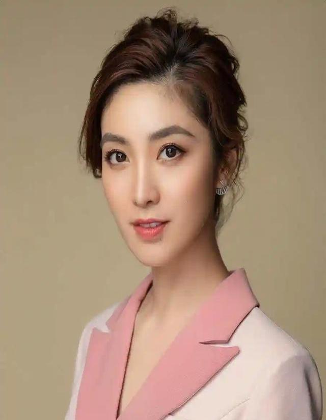 东方卫视10位美女主播,陈辰、冯琳、司雯嘉,你最喜欢哪位主持人