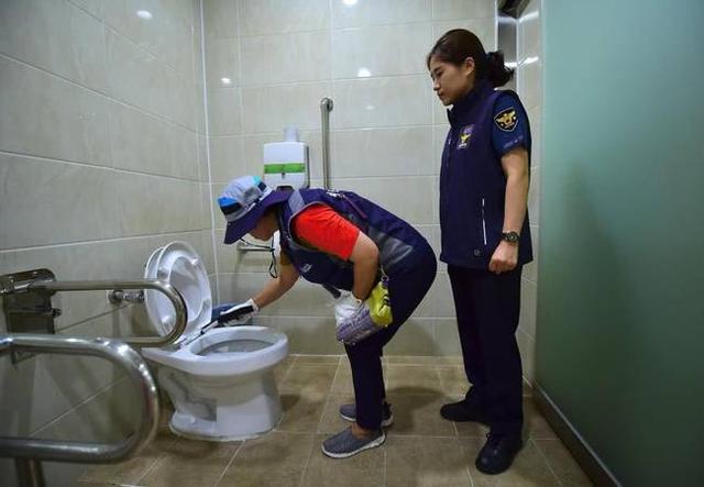 韩女性抗议偷拍 韩女性为什么抗议偷拍?