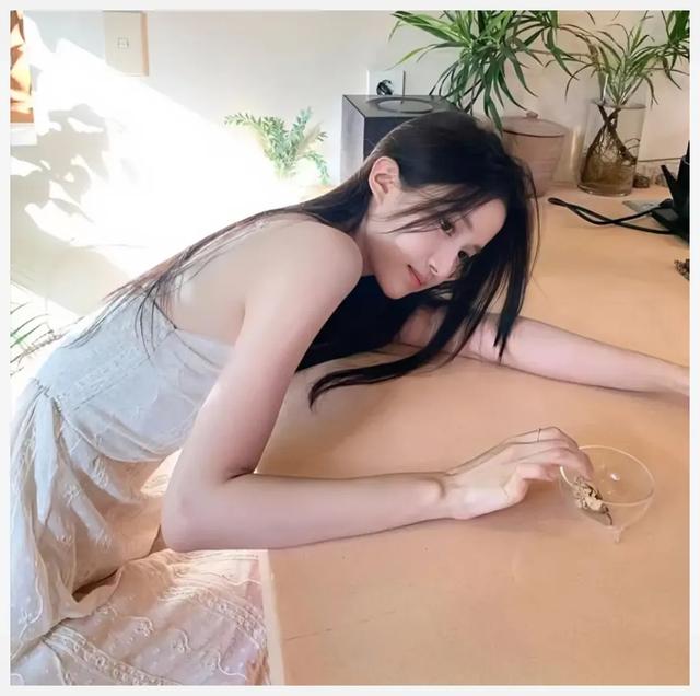 韩国网红Loveunc:用画笔勾勒生活,以清晨拥抱宁静