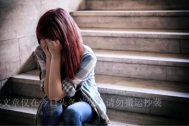 女主播表演“脱裤露乳”求榜一大哥打赏，网友：重赏之下必有勇妇