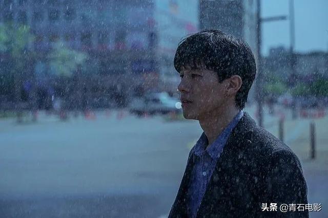 新上映的韩国惊悚片，韩网评分9.4，宋智孝为演女主每天跑10公里