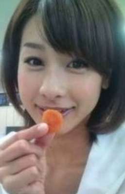 东京申奥女主播不雅(42岁日本第一美女主播，怀5月身孕嫁前首相之子，被绿还得秀恩爱)
