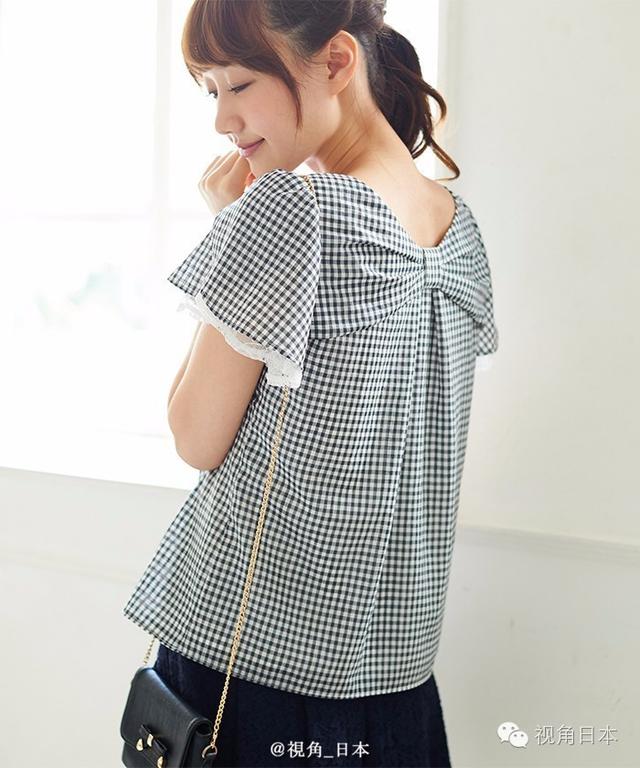 趣闻 被猫强吻的狗&日本央视女主播衣服反穿 等