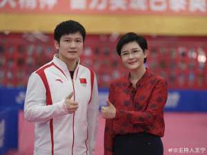 央视新闻女主播王宁(特意穿红衣服采访，央视主持人王宁为专访樊振东预热)