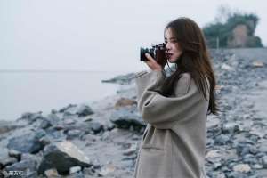 恐怖女主播免费阅读(小说：她穿越到无良页游的世界中，转职恐怖女主播完成生存挑战)