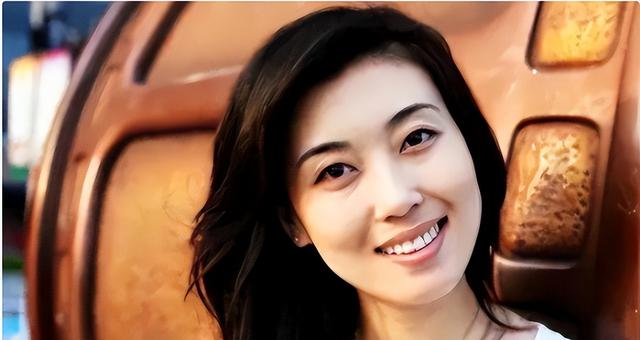 央视主持人李红：因出身被造谣嫁入豪门，如今46岁的她怎样了