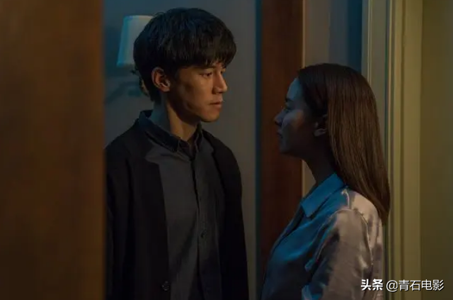 新上映的韩国惊悚片，韩网评分9.4，宋智孝为演女主每天跑10公里
