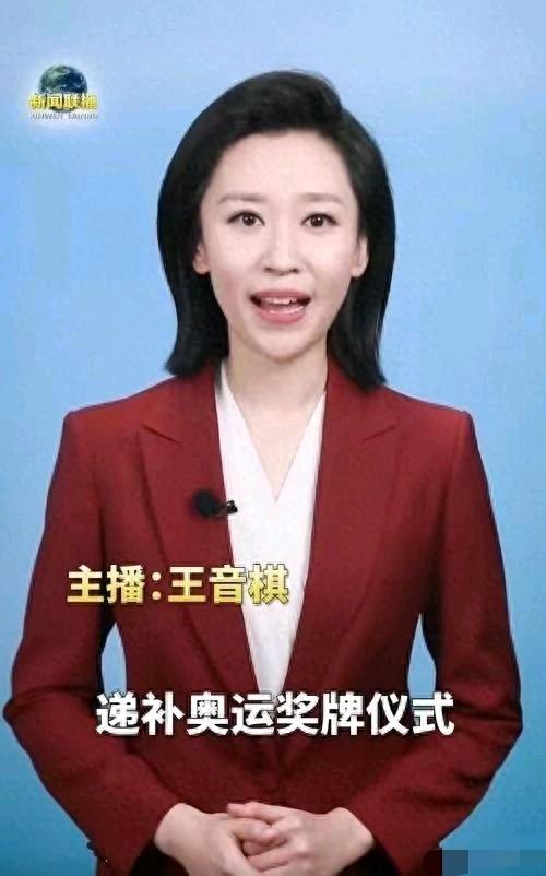 央视新锐主持人王音棋,音色好听,长相清纯,琴棋书画皆美好
