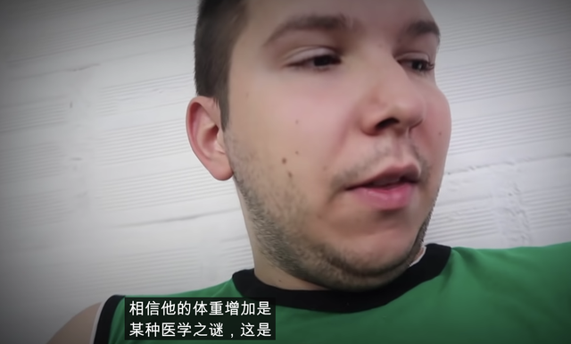 吃播鼻祖为流量暴食至362斤！“吃”断肋骨戴呼吸机还要继续吃