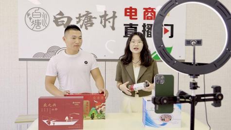 黄陂打造主播“红色加油站”
