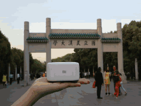 神秘“女主播”刷屏武大学子朋友圈！小米这次玩大了