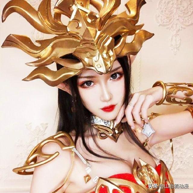 腐团儿的神级cos,纲手神还原,晴子清纯可爱,美杜莎很霸气