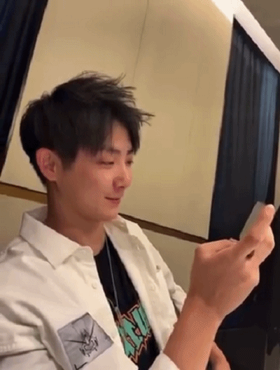 女星“大王”在节目向男友求婚,闺蜜杨紫周扬青毛不易围观送祝福