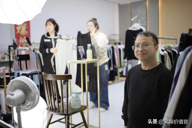 从批发档口到国货品牌,广州女装如何占领直播间?