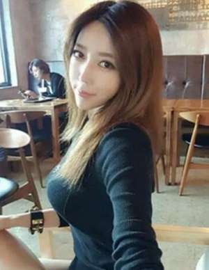 女主播福利下载(韩国女主播米娜直播福利截图，斗鱼韩国女主播米娜性感照片)