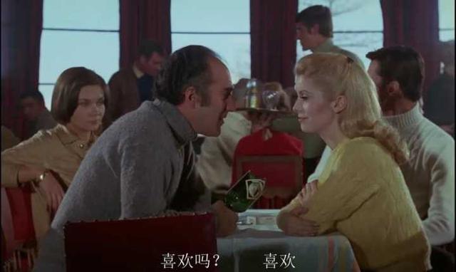 深度解析《白日美人》,贵妇的妓院工作是情色还是艺术?