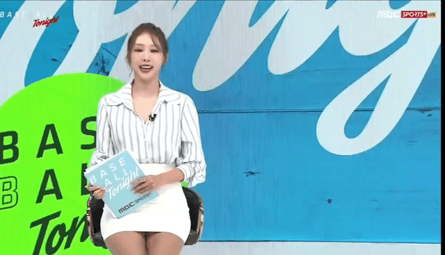 韩国极品美女主持人!黑丝大长腿!太有魅力了!