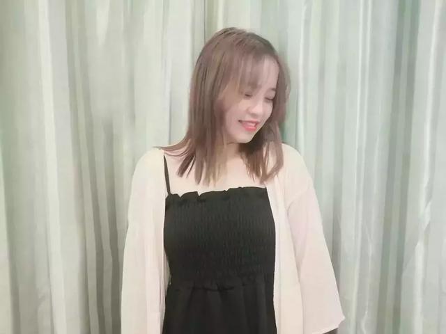 愿我的未来不会辜负你们,感恩!乐秀传媒斗鱼主播——媚儿