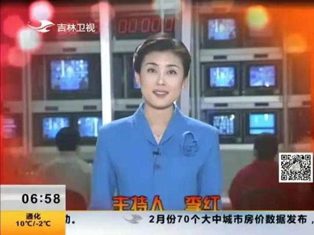 央视美女主持人李红：14岁辍学，18岁差点嫁人，今44岁风采依旧