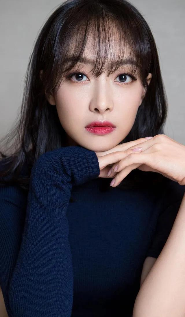 “明媚美人”宋茜