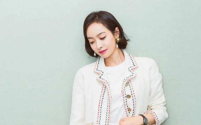 “明媚美人”宋茜