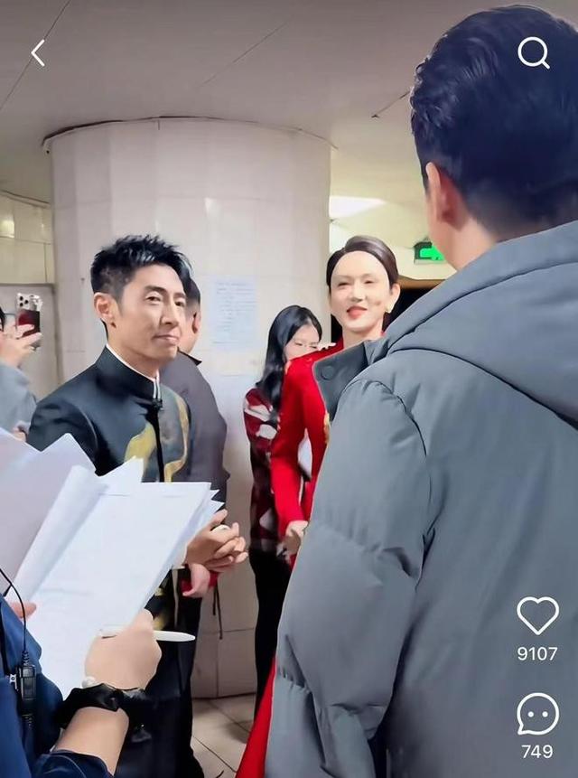 从春晚后台的主持人,到饺子导演的成功,先有努力才会有结果