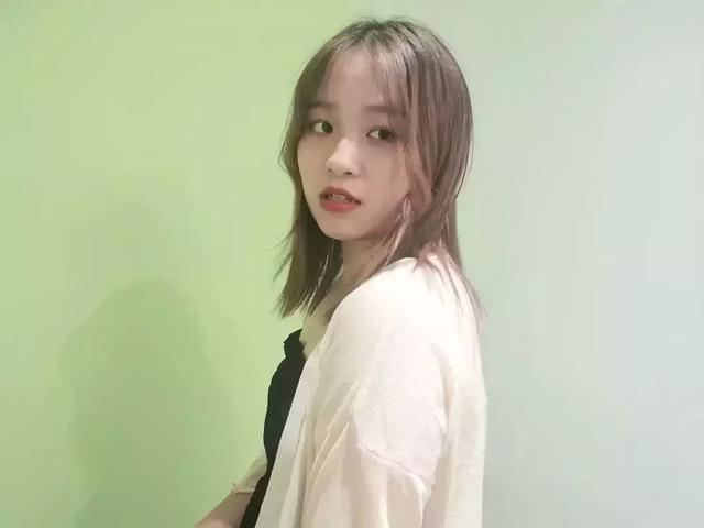愿我的未来不会辜负你们,感恩!乐秀传媒斗鱼主播——媚儿