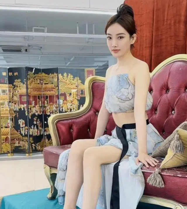 真不冤!主持人马卉被封直播权,其某个部位全裸图都展露出来了