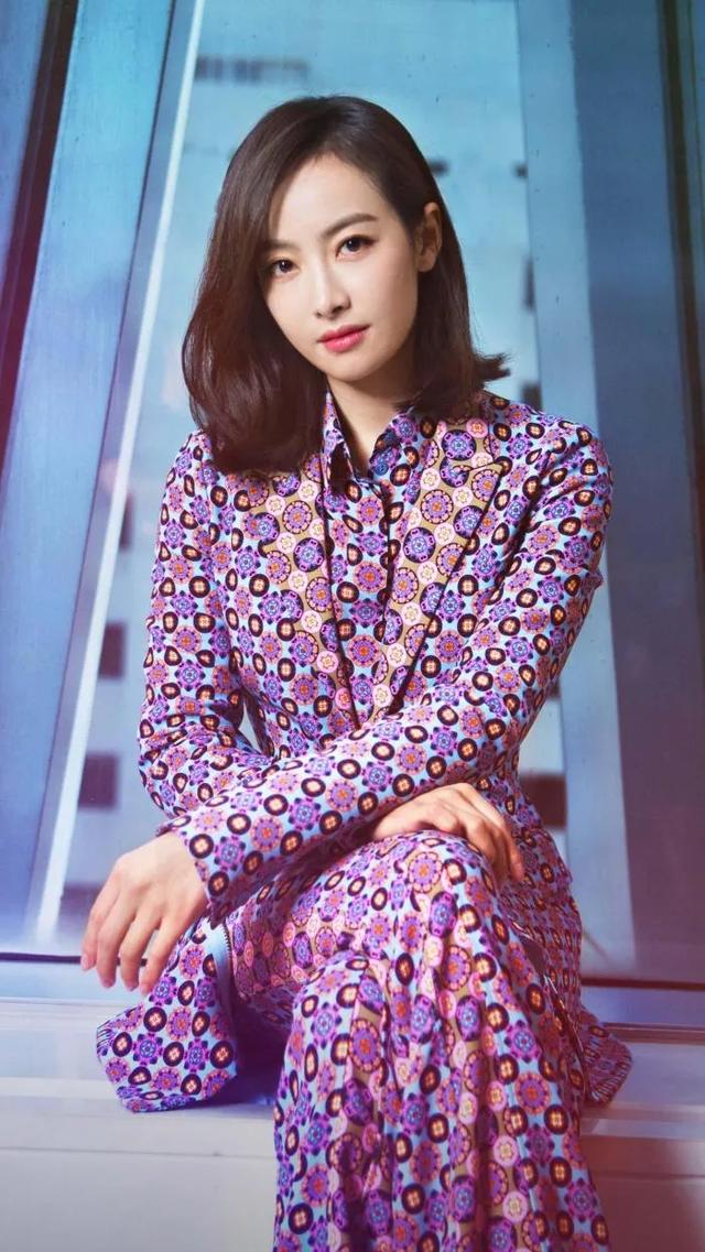“明媚美人”宋茜