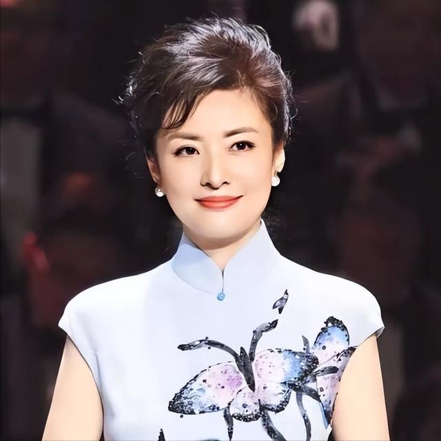 央视5位美女主持人,每一位都是才貌双全,你最喜欢哪一位主持人