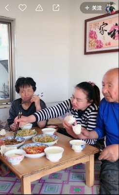 女主播辉辉(国际家庭日：用快手记录幸福之源)