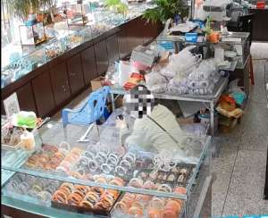 福建美女主播(福建一女主播，投案自首)